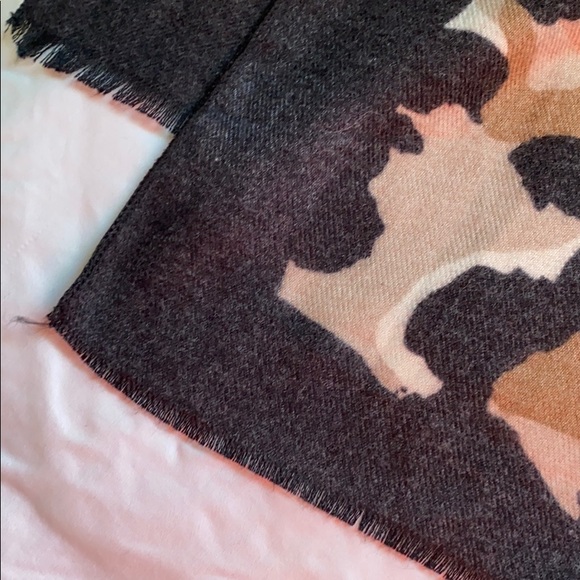 Scarf NWT - Picture 2 of 2